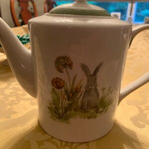 Grace Porcelain Teapot and matching cup with White Finish